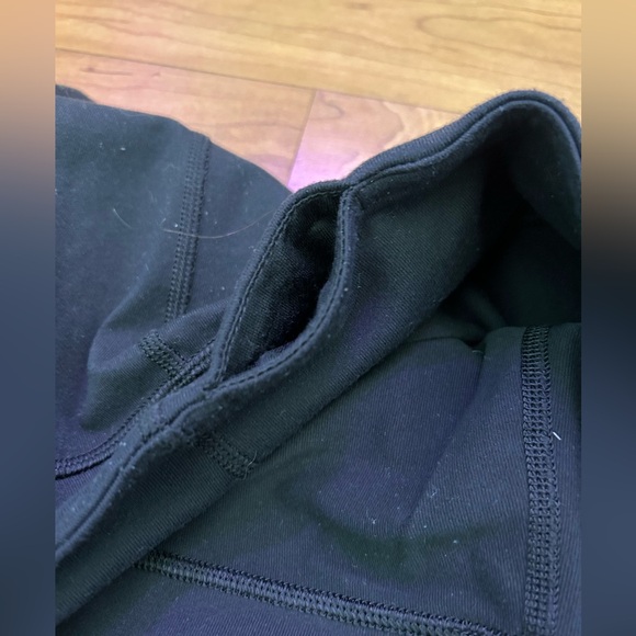 Black Lulemon Crops - Picture 2 of 7